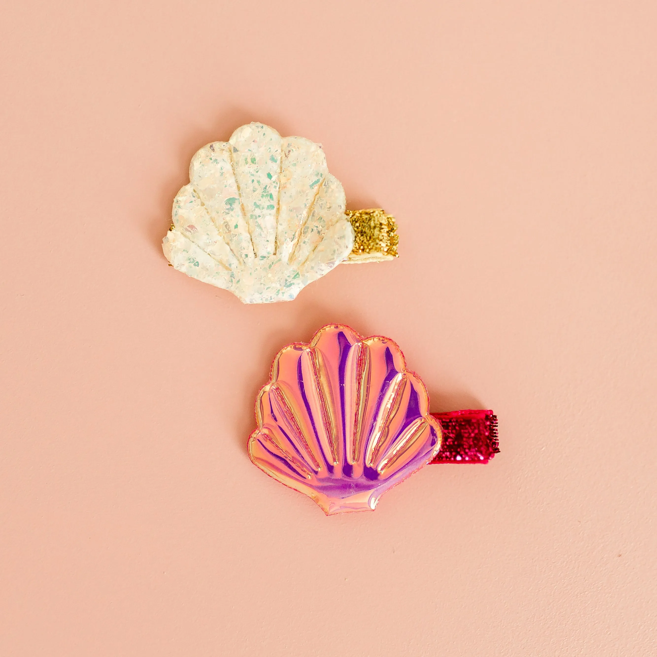 Iridescent Glitter Seashell Clip